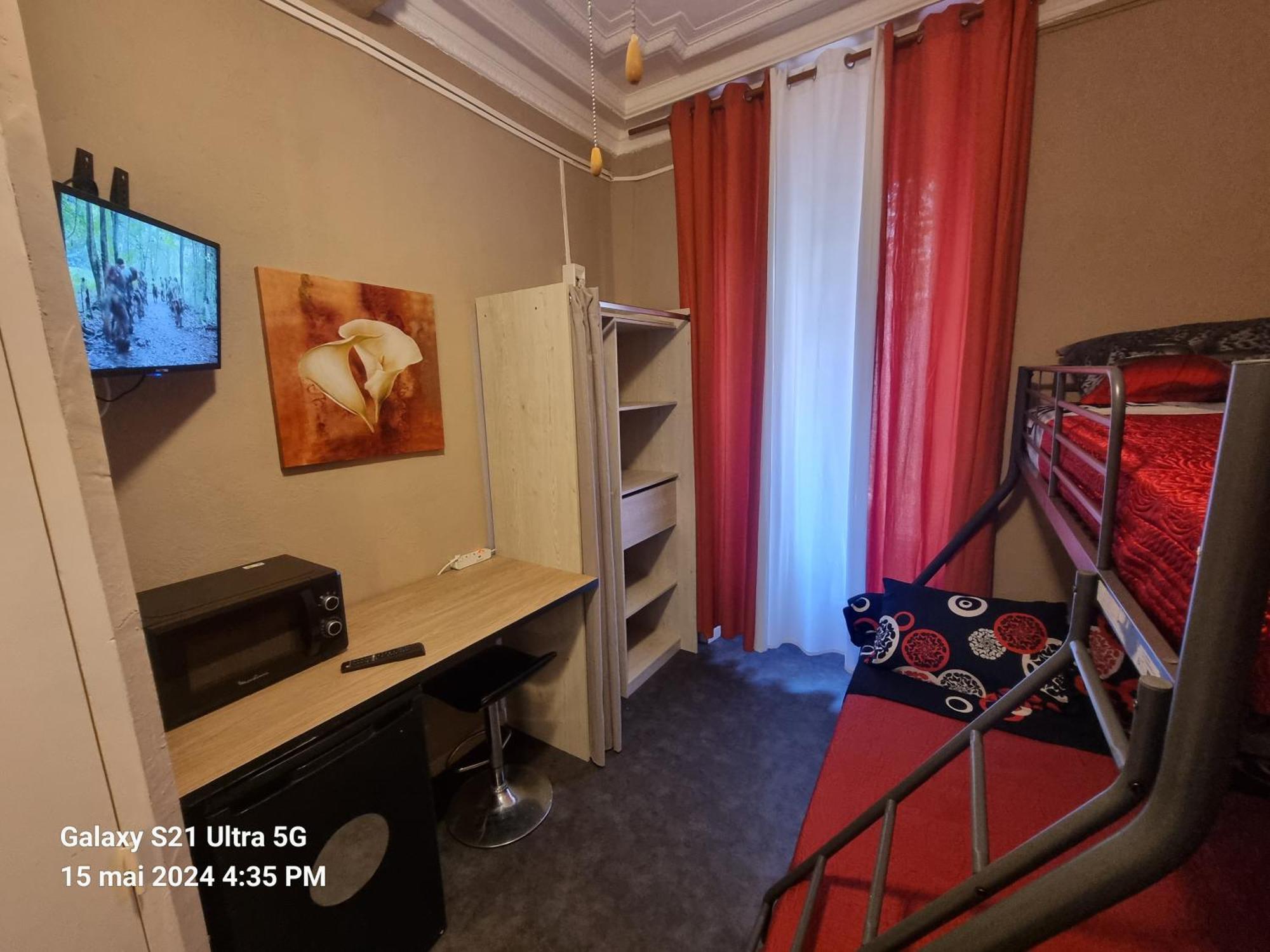 Hotel Des Allees Marseille Rum bild