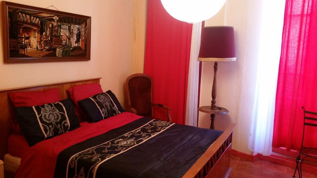 Hotel Des Allees Marseille Rum bild